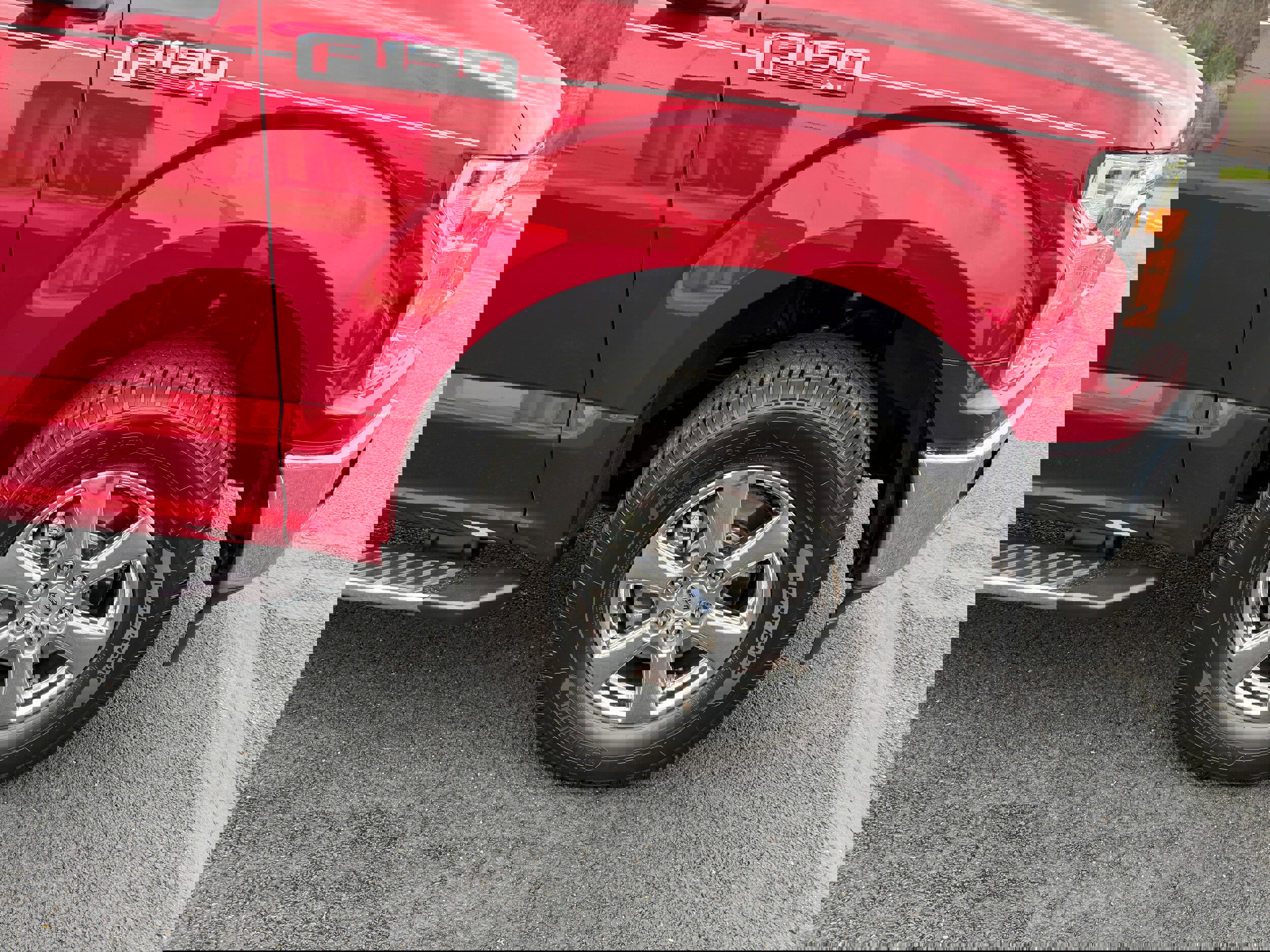 Certified 2019 Ford F150 XLT w/ Equipment Group 302A Luxury image 12