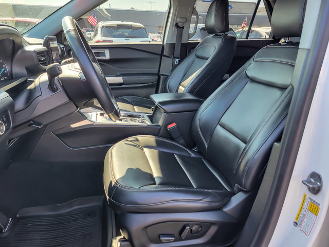 Certified 2023 Ford Explorer XLT w/ Equipment Group 202A image 10