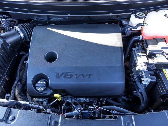 Used 2023 Chevrolet Traverse LS image 31