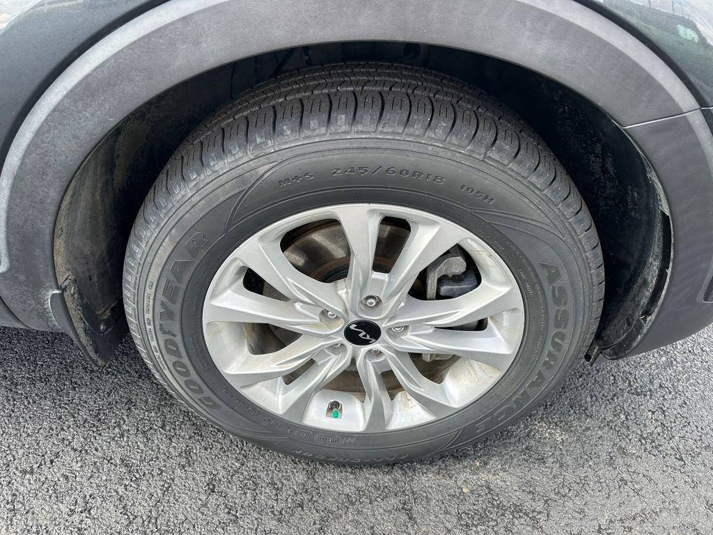 Used 2022 Kia Telluride LX image 21