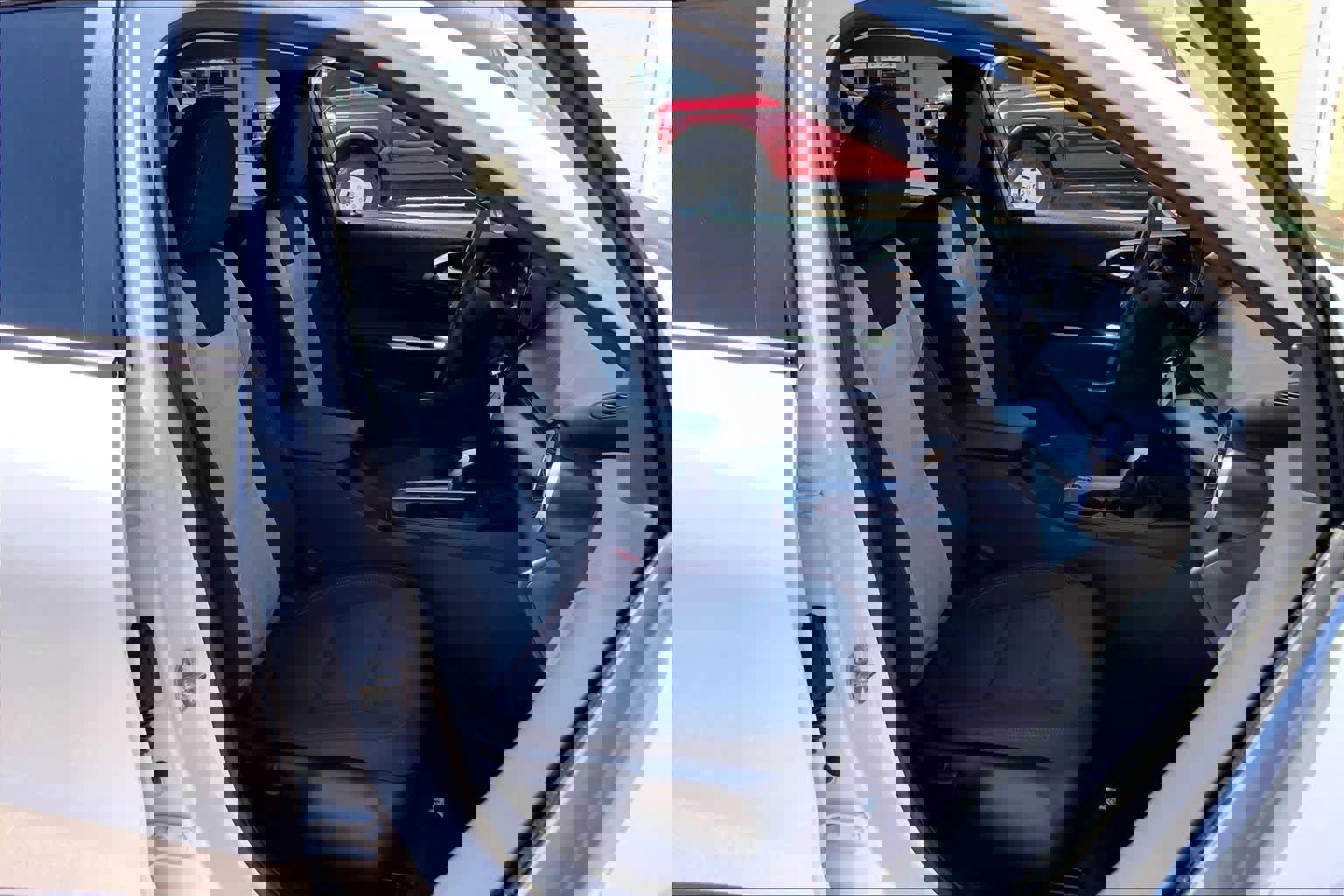 Used 2025 Chevrolet Trax LS image 11