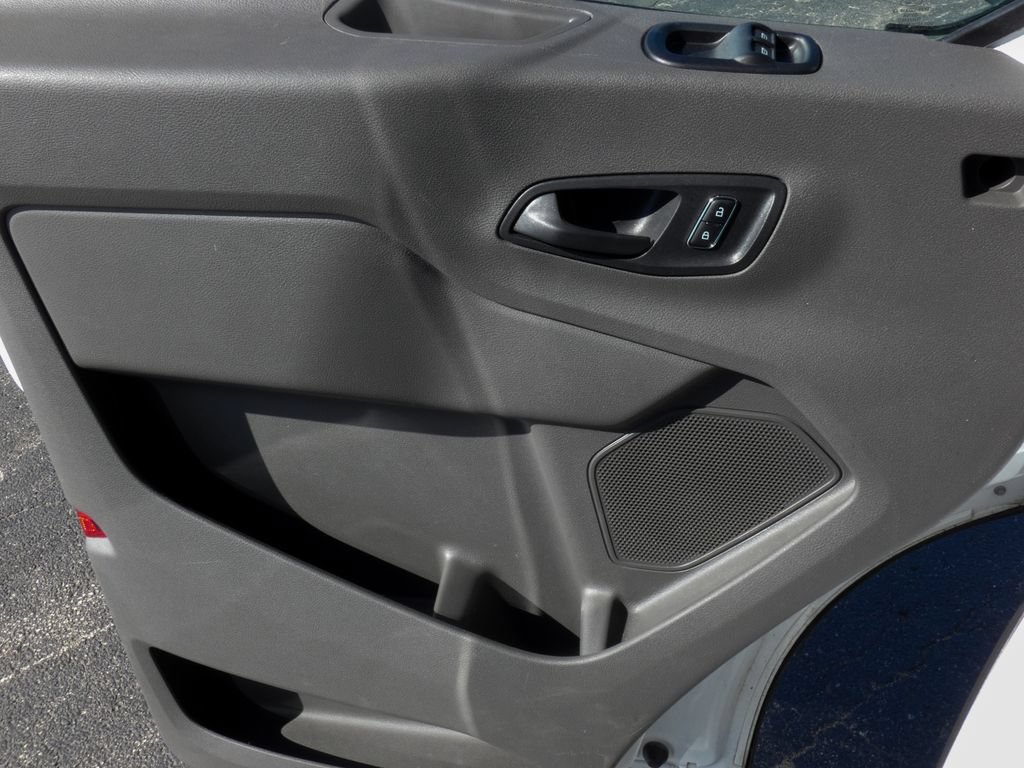 Certified 2025 Ford Transit 350 XLT RWD image 8