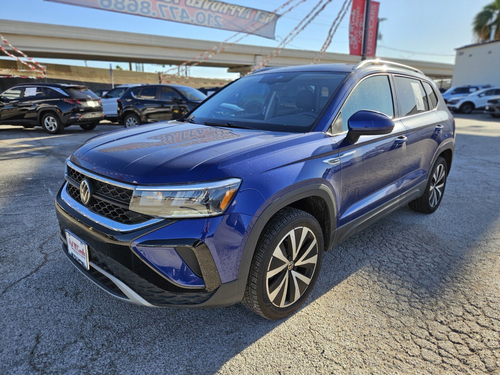 Used 2024 Volkswagen Taos SE image 7