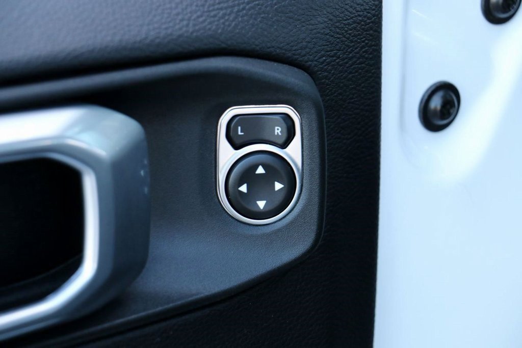 Used 2023 Jeep Wrangler Unlimited Sahara w/ Cold Weather Group image 19