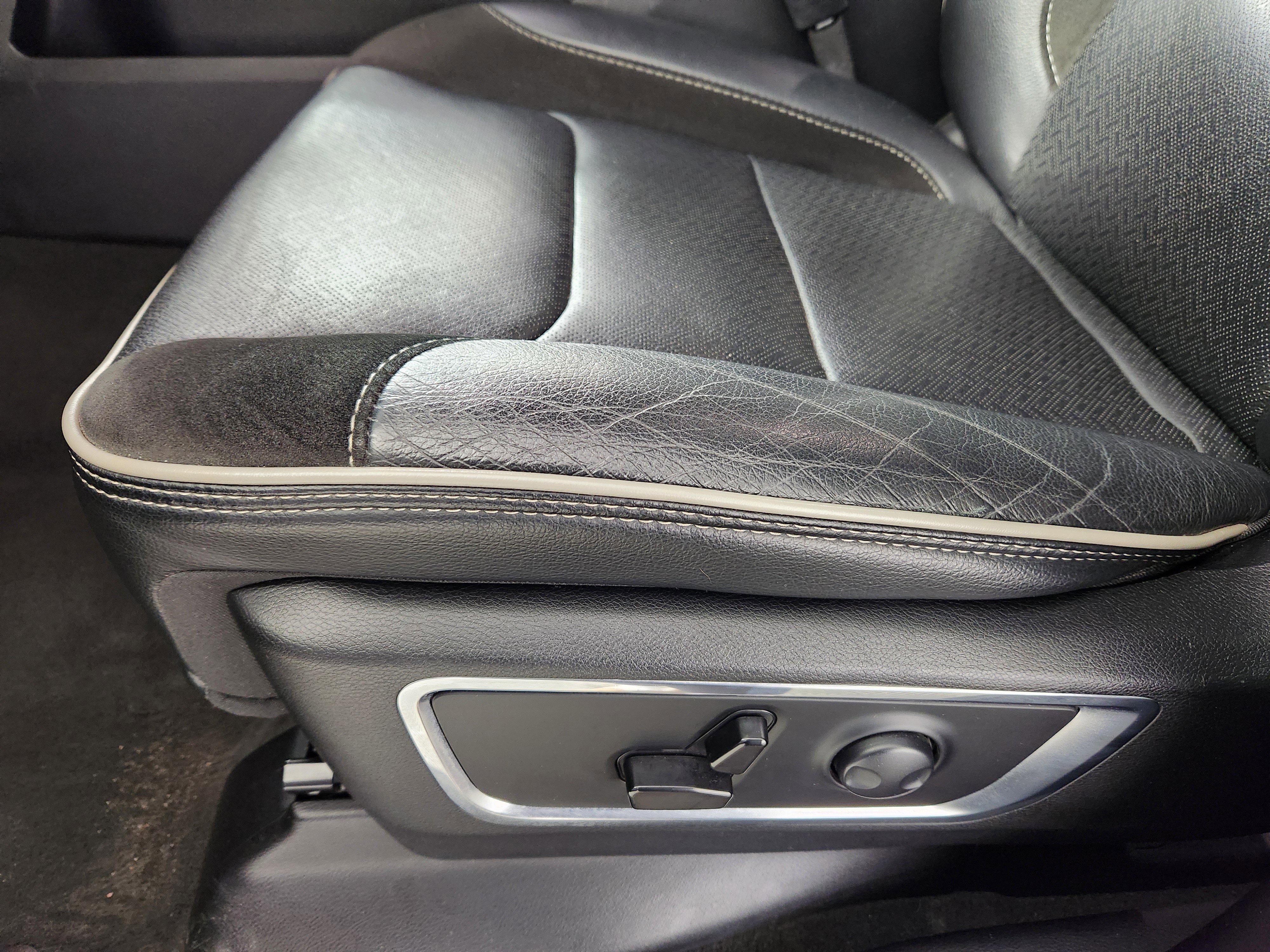 Used 2024 RAM 1500 Laramie image 13