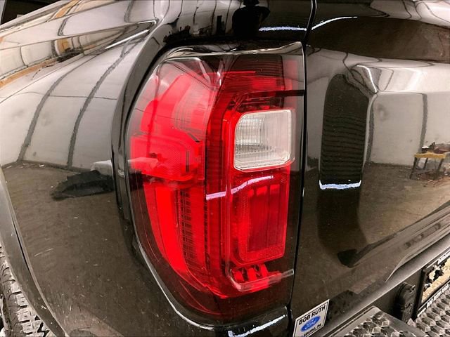 Used 2025 GMC Canyon AT4 w/ Nightfall Edition AWD/4WD image 28
