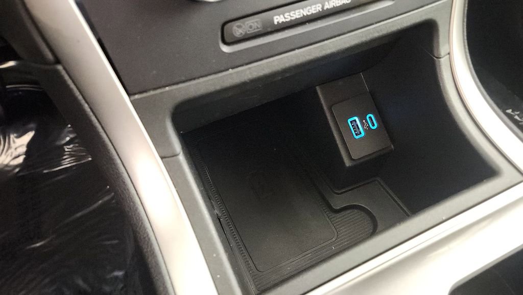 Certified 2024 Ford Edge SEL w/ Convenience Package image 19