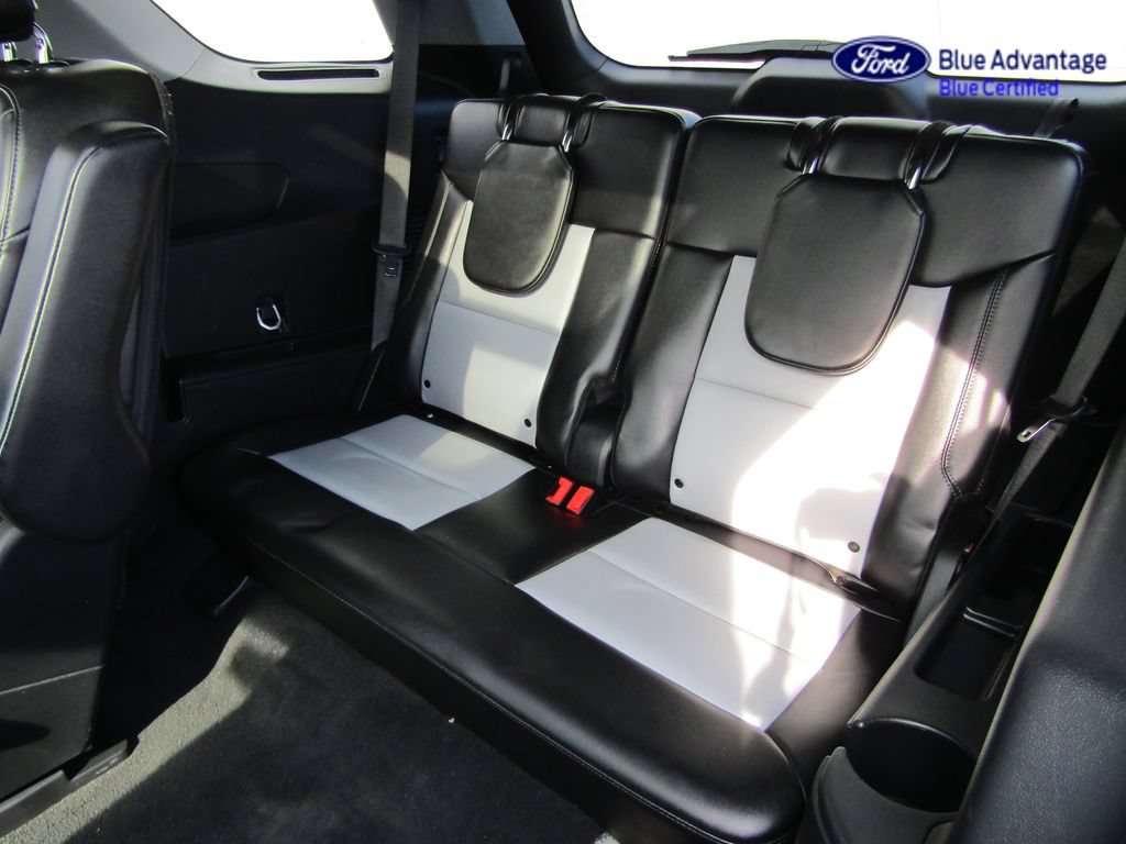 Certified 2024 Ford Explorer XLT w/ Equipment Group 202A AWD/4WD image 21