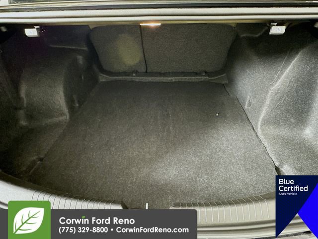 Used 2022 Chevrolet Malibu LT image 28