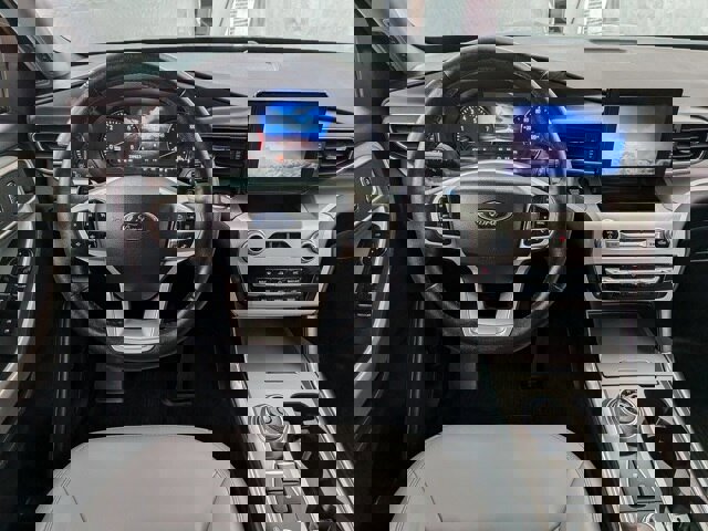 Certified 2021 Ford Explorer XLT w/ Equipment Group 202A image 29