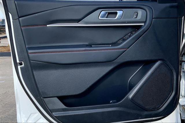 Certified 2025 Ford Explorer ST-Line image 20
