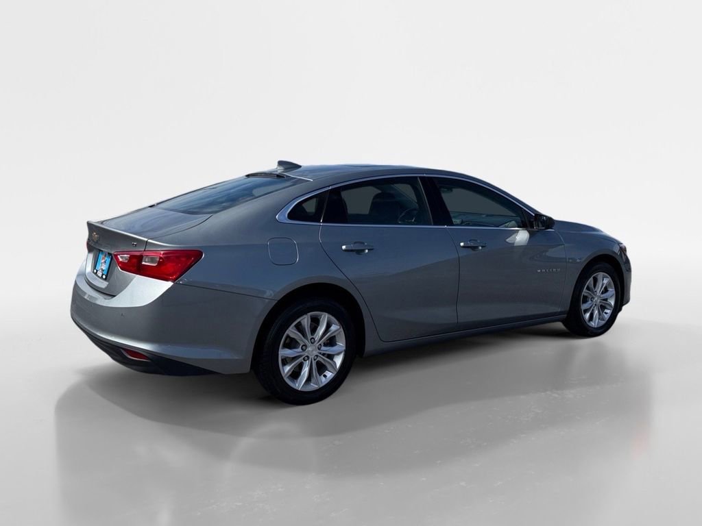 Used 2024 Chevrolet Malibu LT image 4