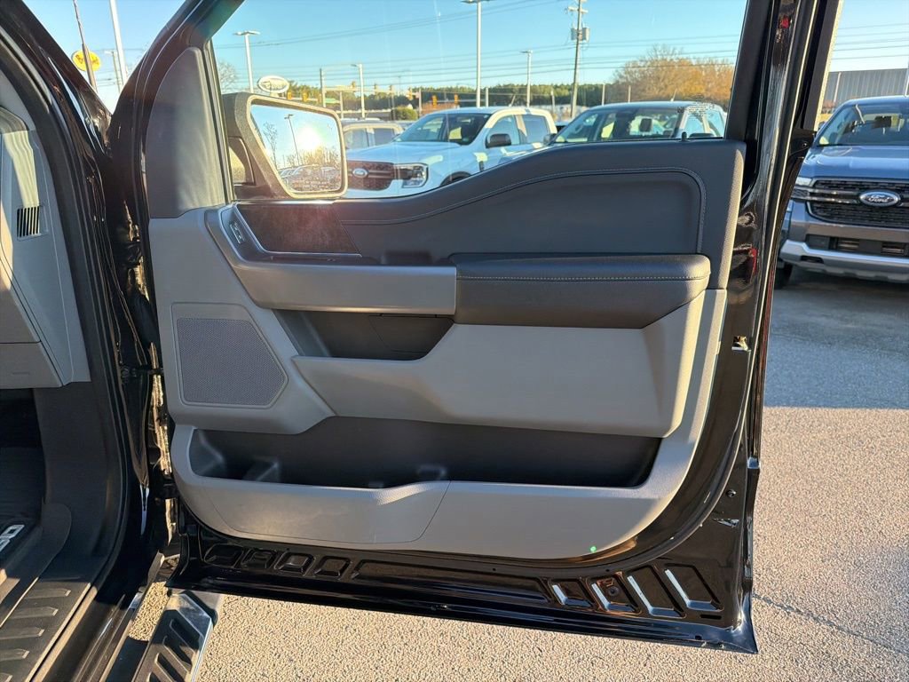 Certified 2022 Ford F150 XLT w/ Equipment Group 302A High image 23