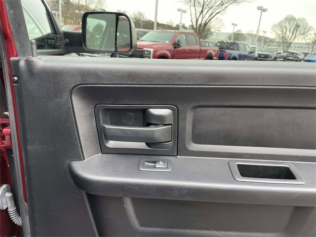 Used 2018 RAM 2500 Tradesman w/ Chrome Appearance Group image 26