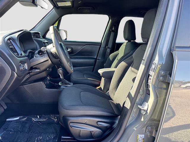 Used 2022 Jeep Renegade Altitude AWD/4WD image 21