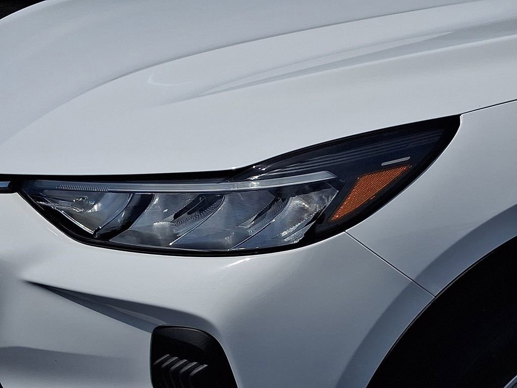 Certified 2023 Ford Escape Active AWD/4WD image 9