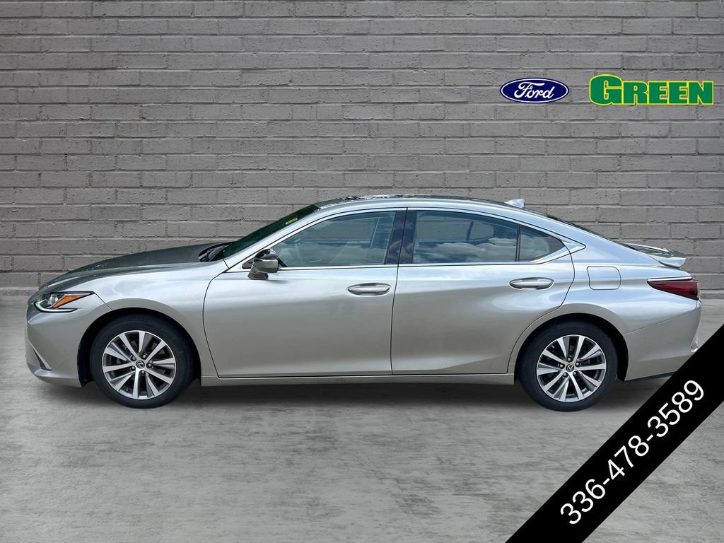 Used 2021 Lexus ES 350 w/ Premium Package FWD image 2