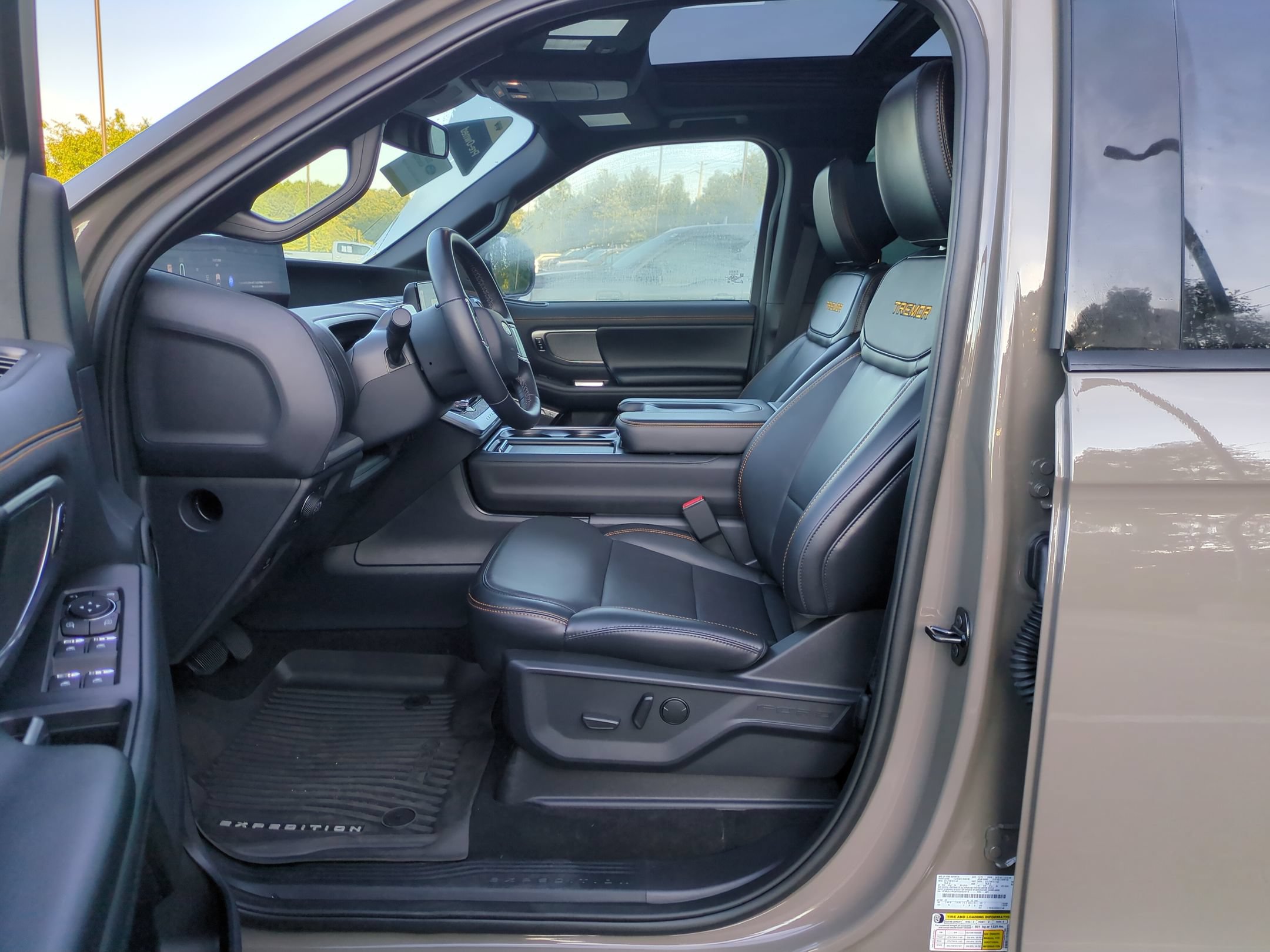 Certified 2026 Ford Expedition Tremor AWD/4WD image 13