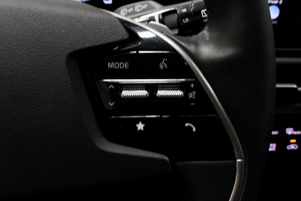 Used 2023 Kia Niro EX w/ EX Cold Weather Package FWD image 28