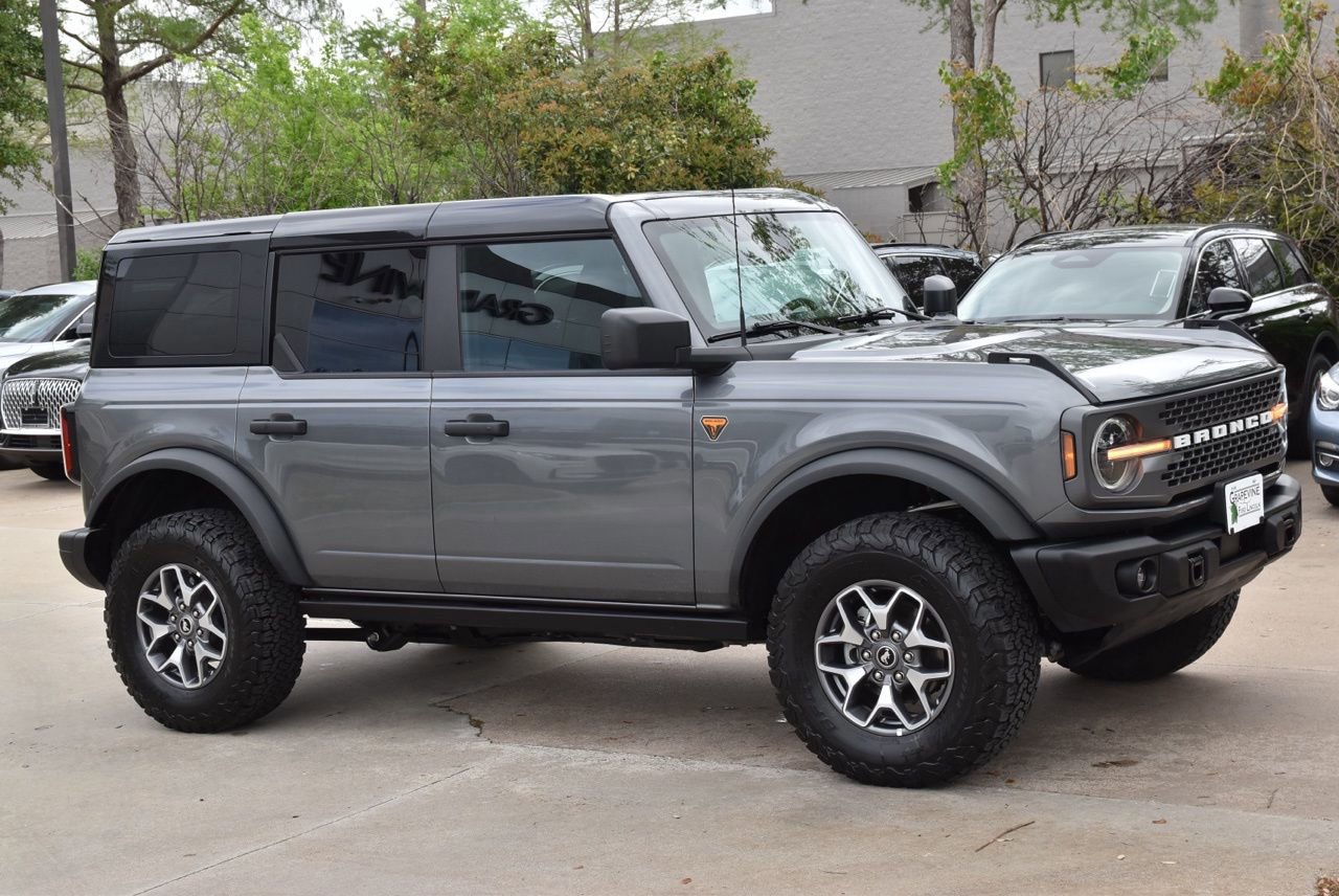 Certified 2025 Ford Bronco Badlands image 13