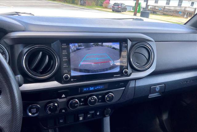 Used 2022 Toyota Tacoma TRD Off-Road AWD/4WD image 29