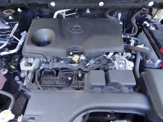 Used 2024 Toyota RAV4 XLE AWD/4WD image 33