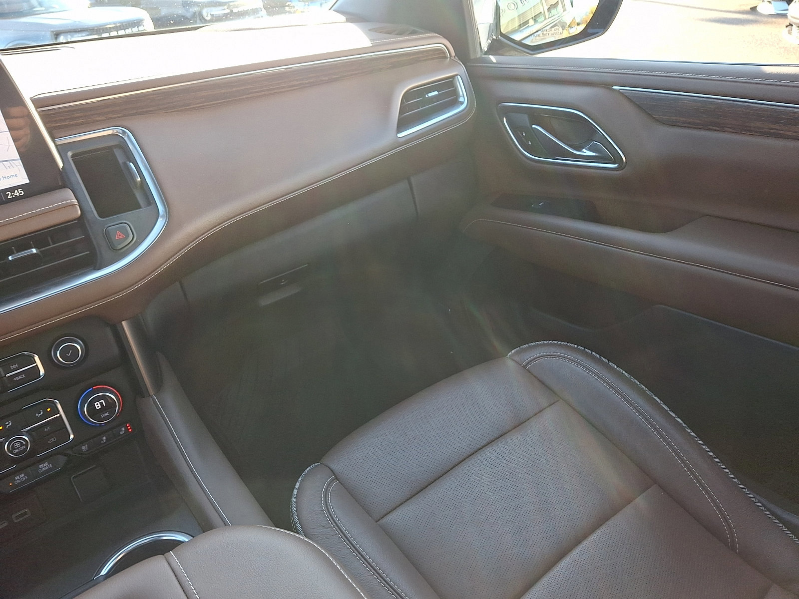 Used 2021 Chevrolet Suburban High Country image 16