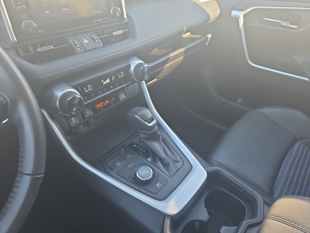 Used 2020 Toyota RAV4 XSE w/ All Weather Liner Package AWD/4WD image 23
