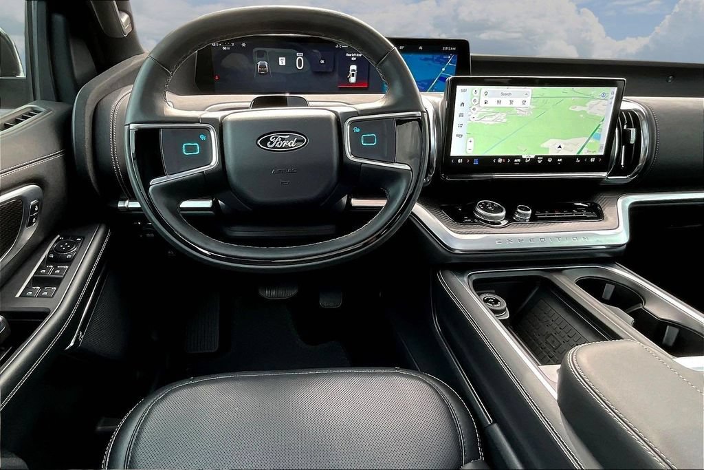 Certified 2025 Ford Expedition Max Platinum w/ Stealth Performance Package AWD/4WD image 10