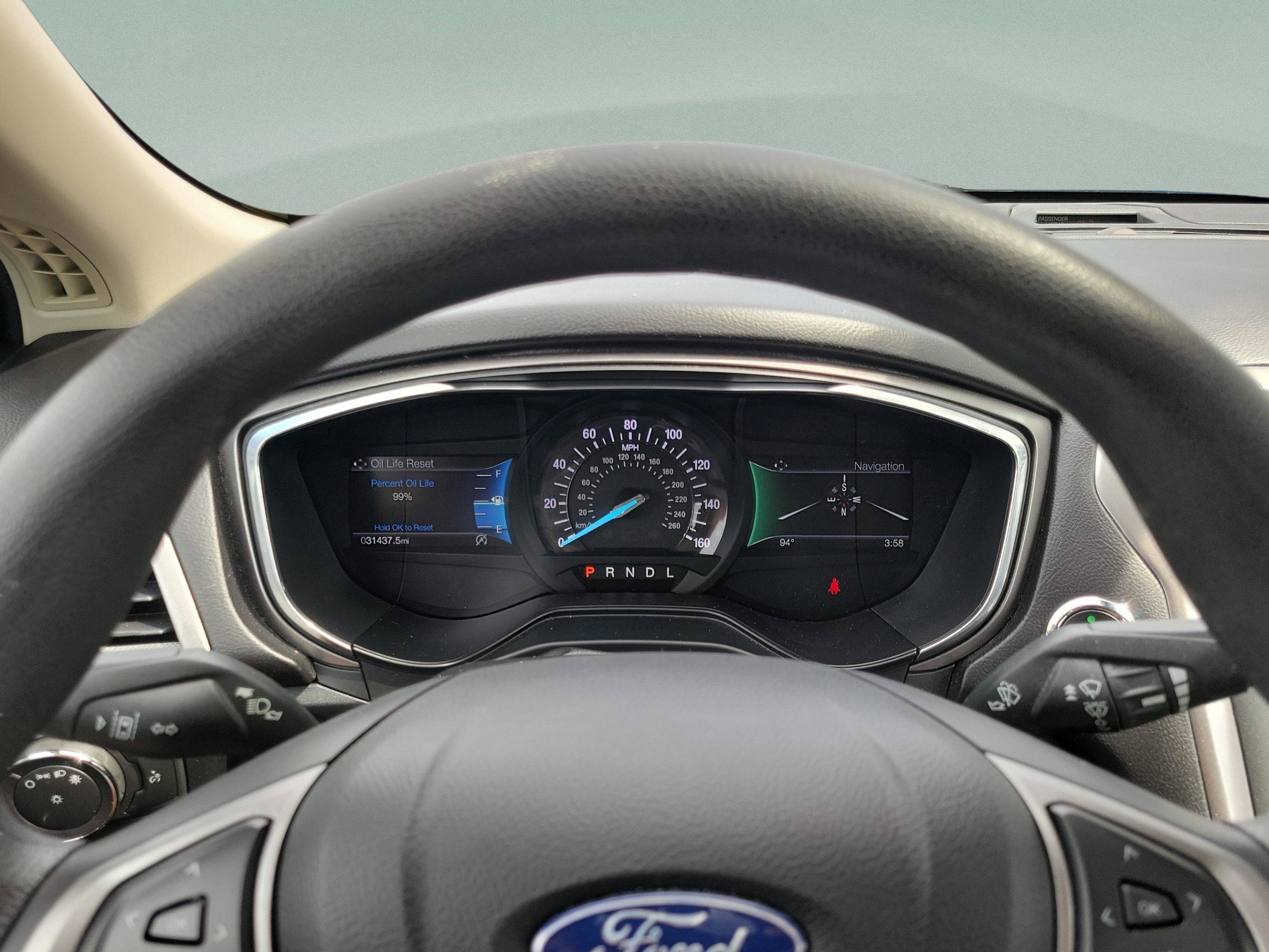 Certified 2020 Ford Fusion SE FWD image 25