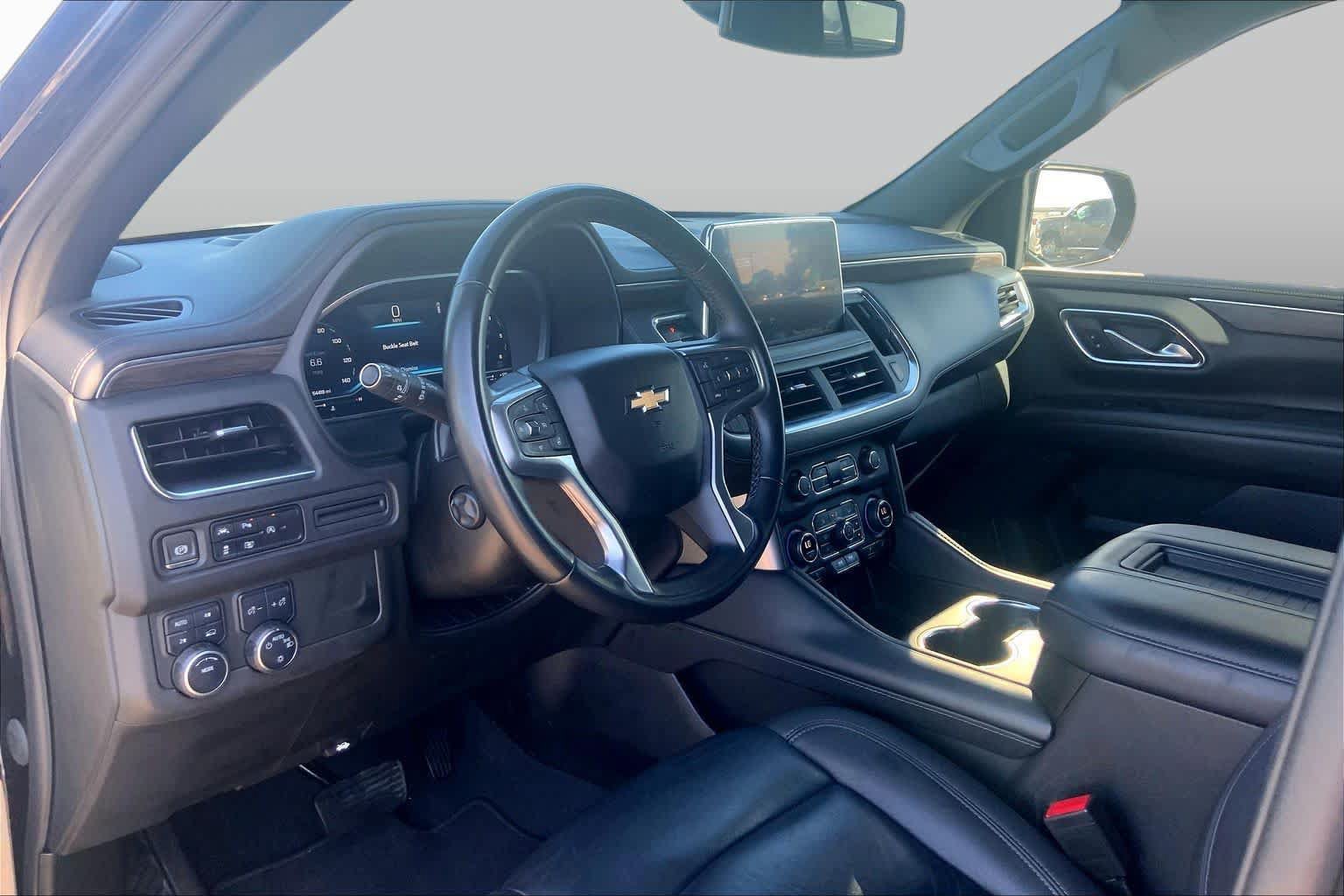 Used 2023 Chevrolet Tahoe LT w/ Luxury Package AWD/4WD image 18