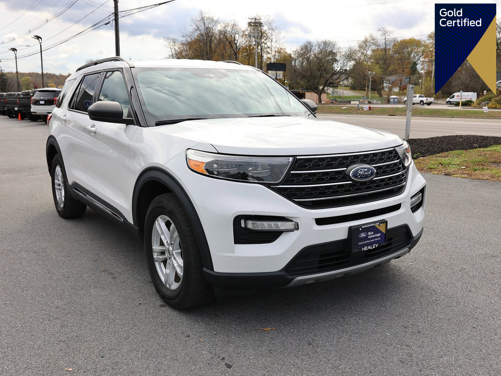 Certified 2022 Ford Explorer XLT w/ Equipment Group 202A image 1