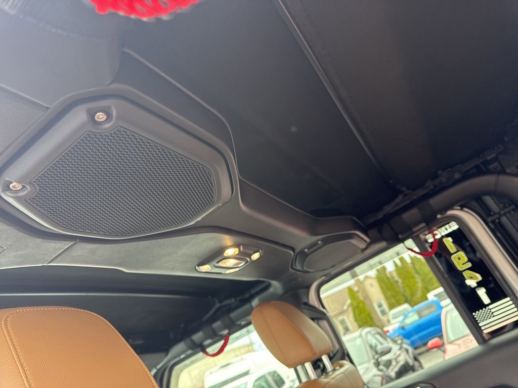 Used 2023 Jeep Gladiator Rubicon w/ Cold Weather Group image 46