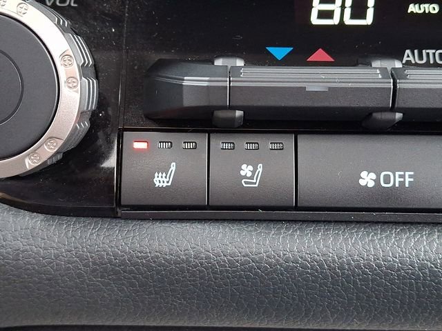 Used 2022 Toyota Tundra Limited AWD/4WD image 24