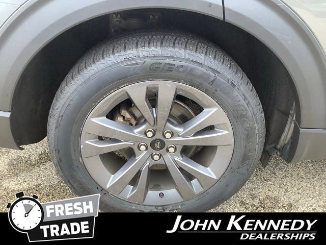 Certified 2023 Ford Explorer XLT w/ Equipment Group 202A AWD/4WD image 38
