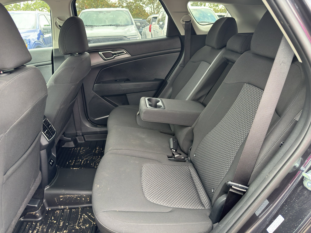 Used 2026 Kia Sportage LX FWD image 9