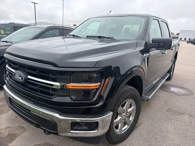 Certified 2025 Ford F150 XLT w/ Equipment Group 301A Standard AWD/4WD image 3