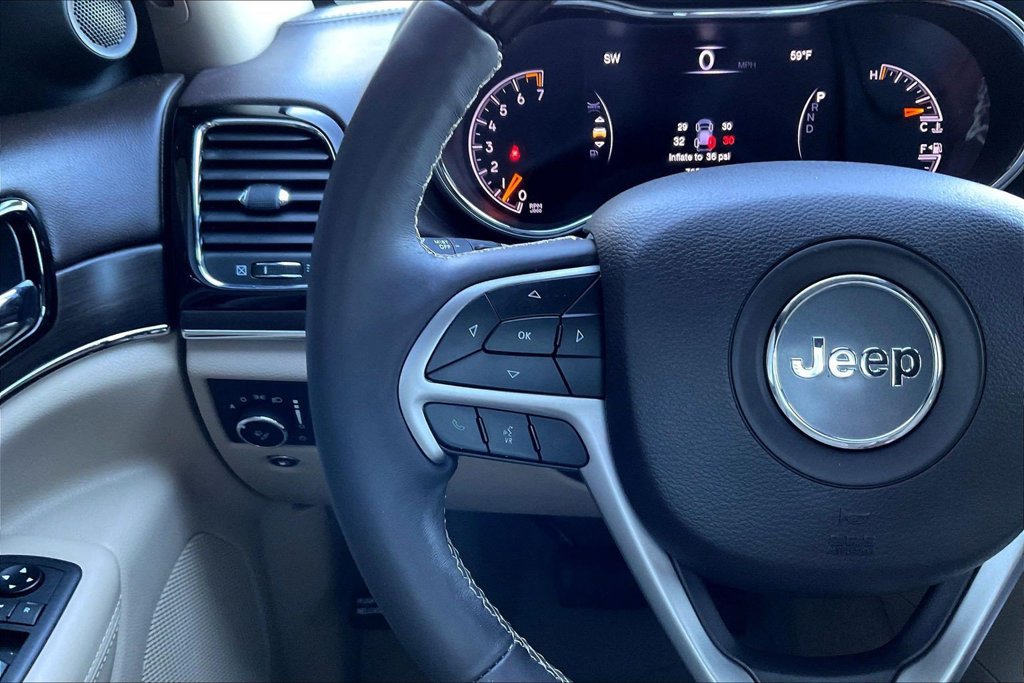 Used 2019 Jeep Grand Cherokee Overland RWD image 11