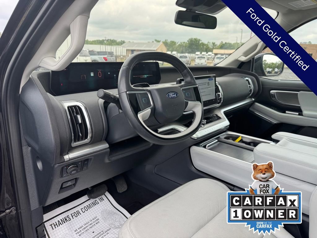 Certified 2025 Ford Expedition Max Platinum w/ Driver's Package AWD/4WD image 31