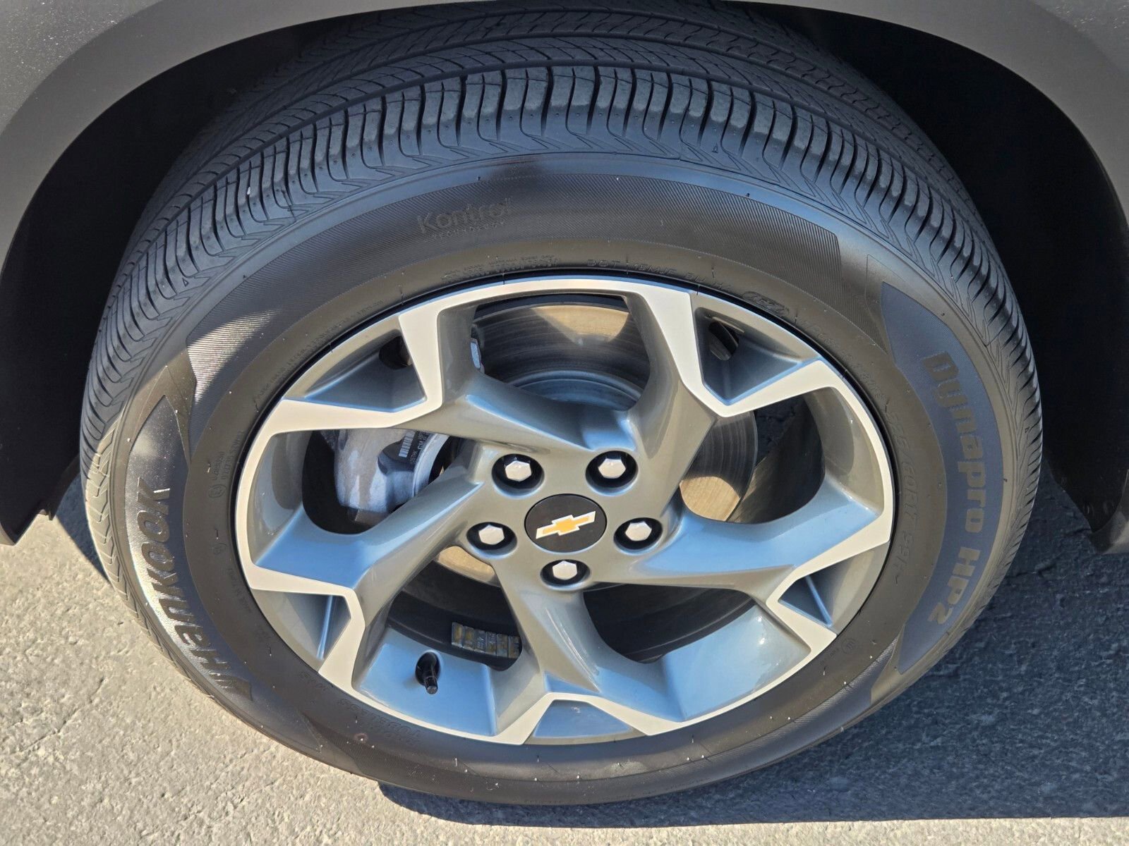 Used 2025 Chevrolet Trax LT image 9