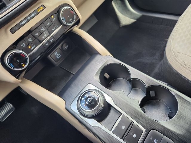 Certified 2022 Ford Escape SE w/ Convenience Package image 18