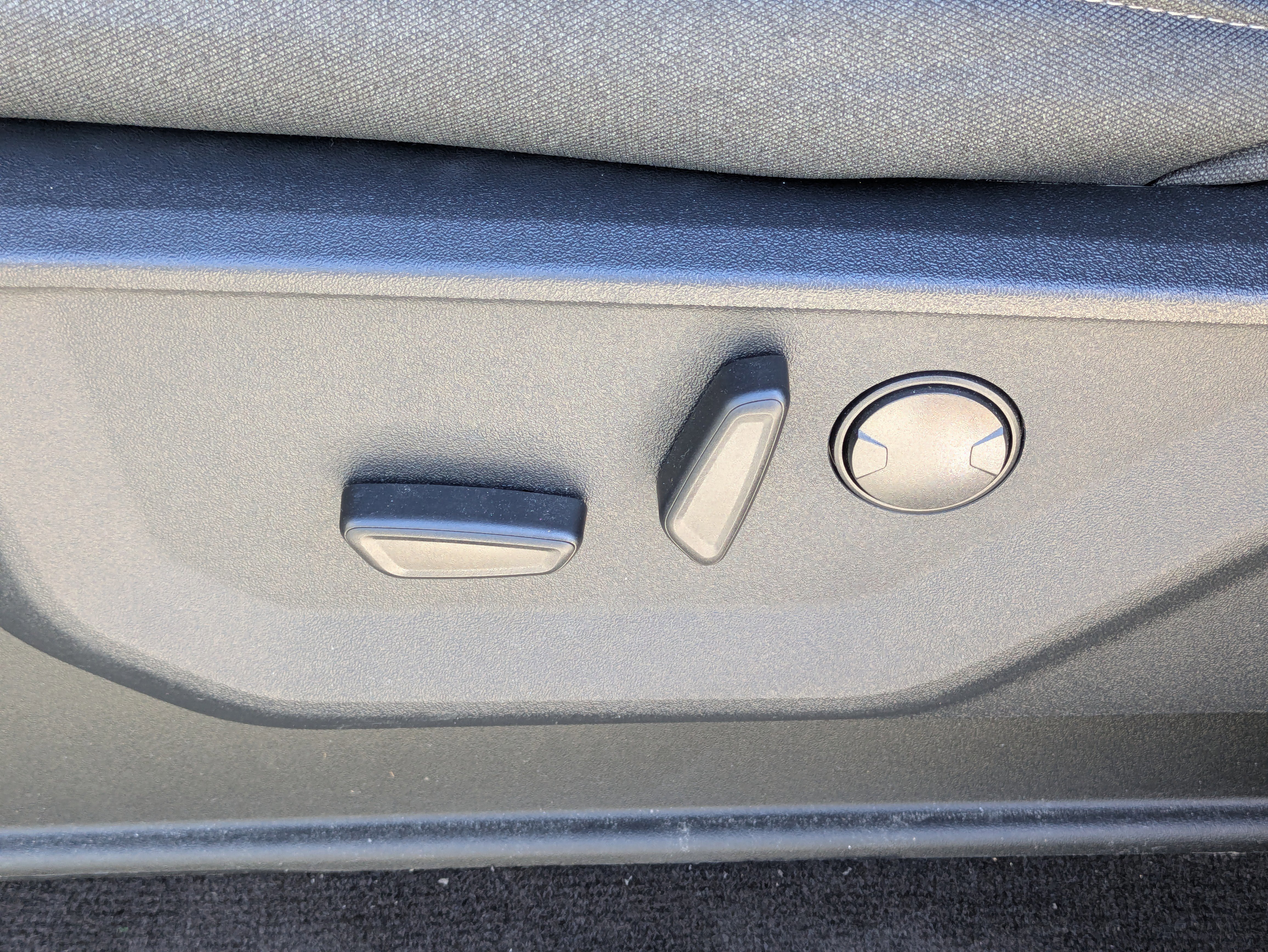 Certified 2022 Ford F150 XLT w/ Equipment Group 302A High image 21