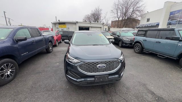 Certified 2024 Ford Edge SE image 7