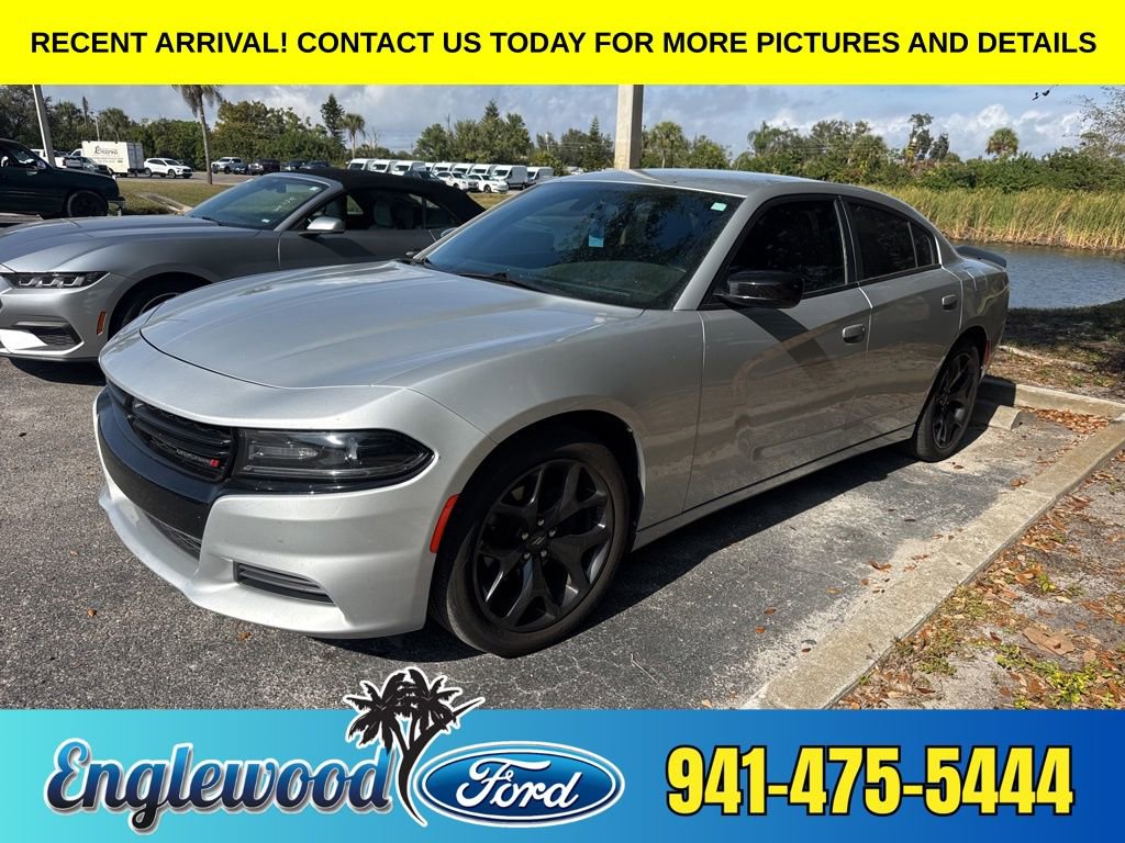 Used 2020 Dodge Charger SXT w/ Blacktop Package