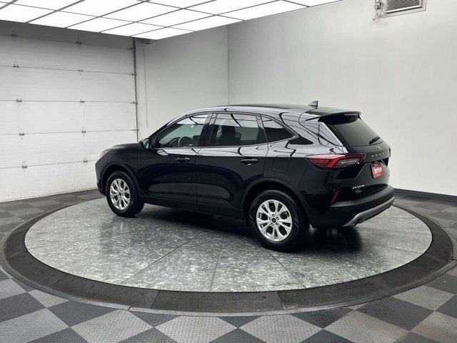 Certified 2025 Ford Escape Active AWD/4WD image 2