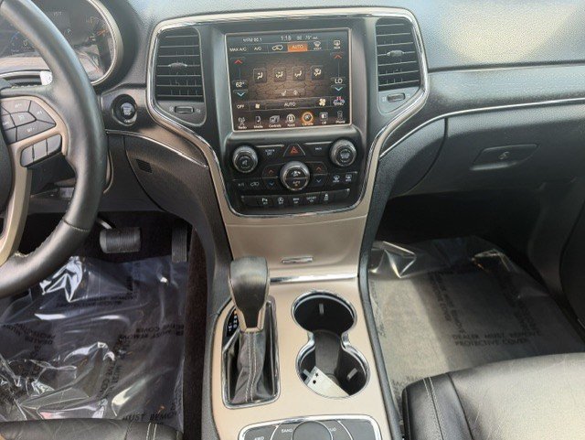 Used 2017 Jeep Grand Cherokee Limited AWD/4WD image 17