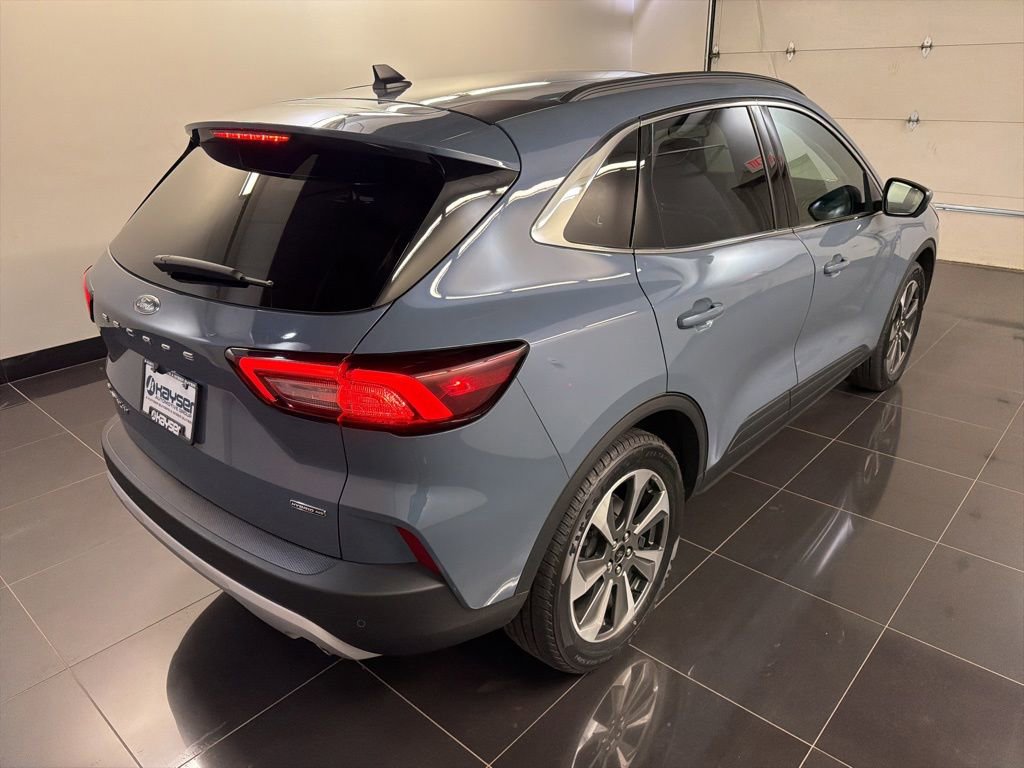 Certified 2023 Ford Escape Platinum AWD/4WD image 6