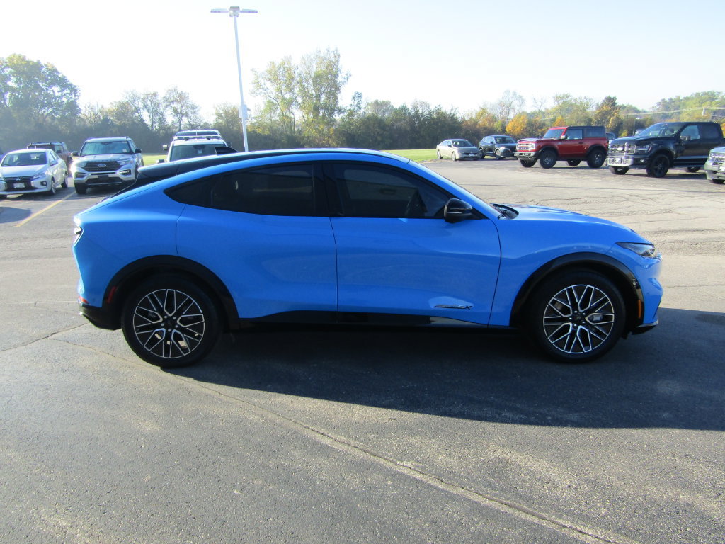 Certified 2024 Ford Mustang Mach-E Premium AWD/4WD image 6
