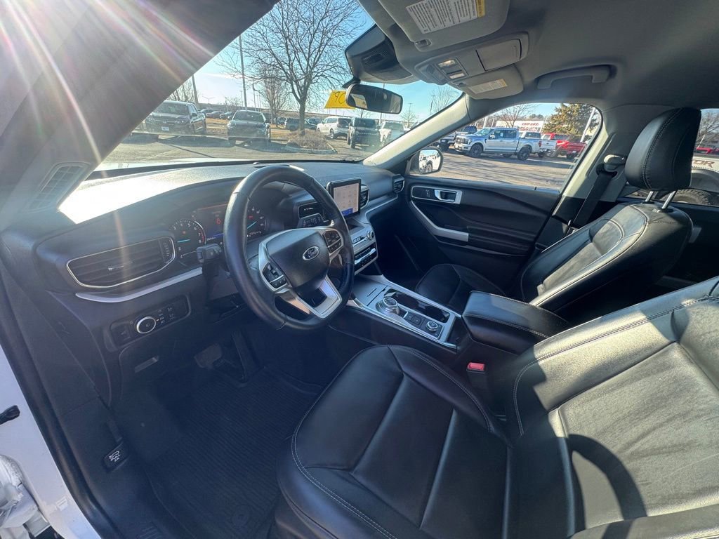 Certified 2023 Ford Explorer XLT w/ Equipment Group 202A image 13