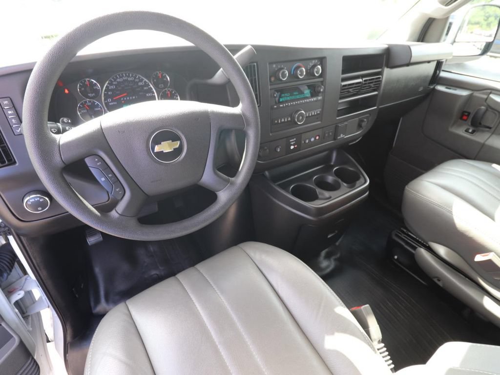 Used 2024 Chevrolet Express 3500 LS RWD image 6